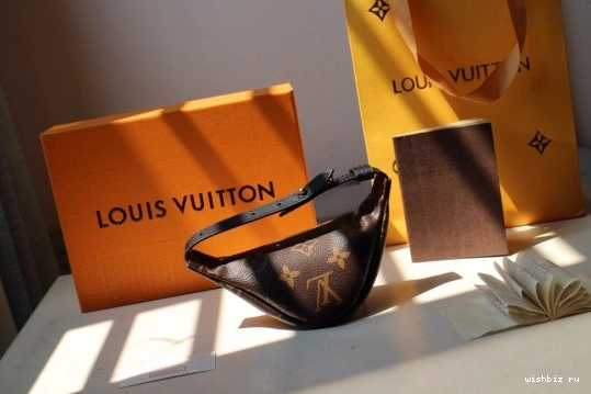 WIS BAG VUITTON LOUIS WRIST 0831